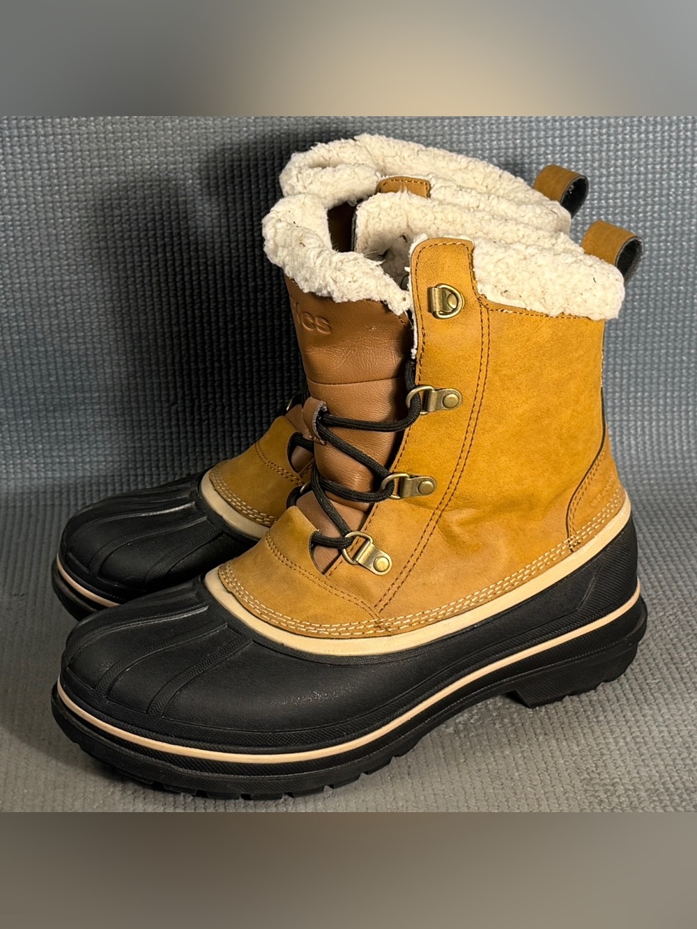 Crocs AllCast II Waterproof Duck Boots Tan/Black Men's Size 8